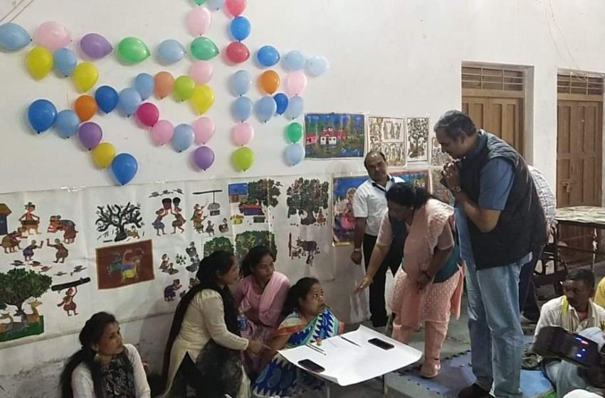  डिंडौरी में प्रतिभावान दिव्यांग मतदाताओं को महासम्मेलन: सांस्कृतिक कार्यक्रम समेत अन्य प्रतियोगितयों के माध्यम से किया गया जागरूक,मतदाताओं को वोट देने की अपील
