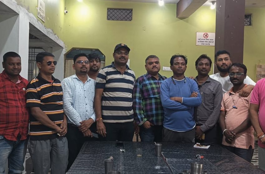  डिंडोरी # पत्रकार पर अभद्र टिप्पणी करने के मामले में कांग्रेस व विधायक की ख़बरों का बहिष्कार करने का लिया गया निर्णय