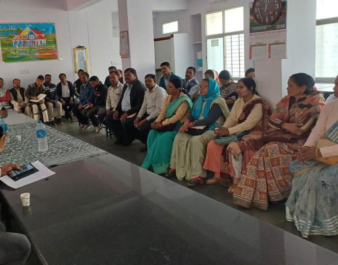  सहायक आयुक्त ने आश्रम शाला एवं छात्रावास अधीक्षकों को व्यवस्था दुरुस्त करने के दिए निर्देश