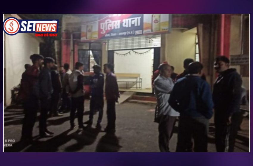  जबलपुर: दो पक्षों में हुआ विवाद,जमकर चले लाठी डंडे, अवैध रूप से घाट में चल रहा था काम, मशीन वापस करने पर हुआ विवाद