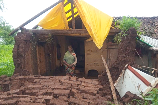  डिंडौरी # तेज बारिश होने से तीन किसानों के मकान हुई क्षतिग्रस्त