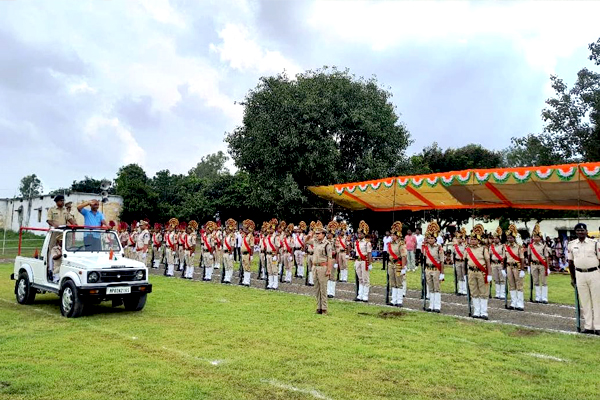  डिंडौरी # पुलिस परेड ग्राउण्ड डिंडौरी में स्वतंत्रता दिवस कार्यक्रम का हुआ रिहर्सल