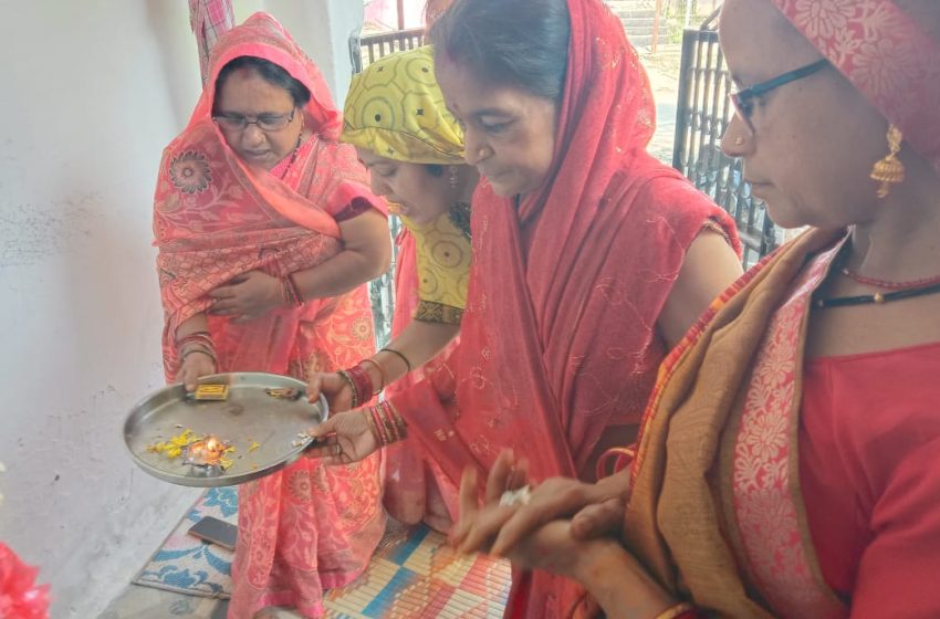JABALPUR# भाई दूज पर बहनों ने की पूजा अर्चना
